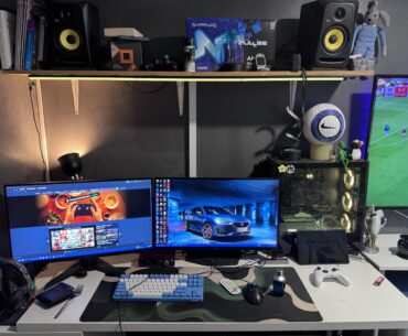 Debating weather to ditch to monitors for an ultra wide. PS I’m working on cable management