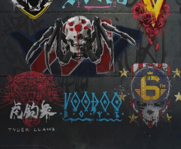 I would have loved to unlock cars and outfits from the gangs and corporations of NightCity