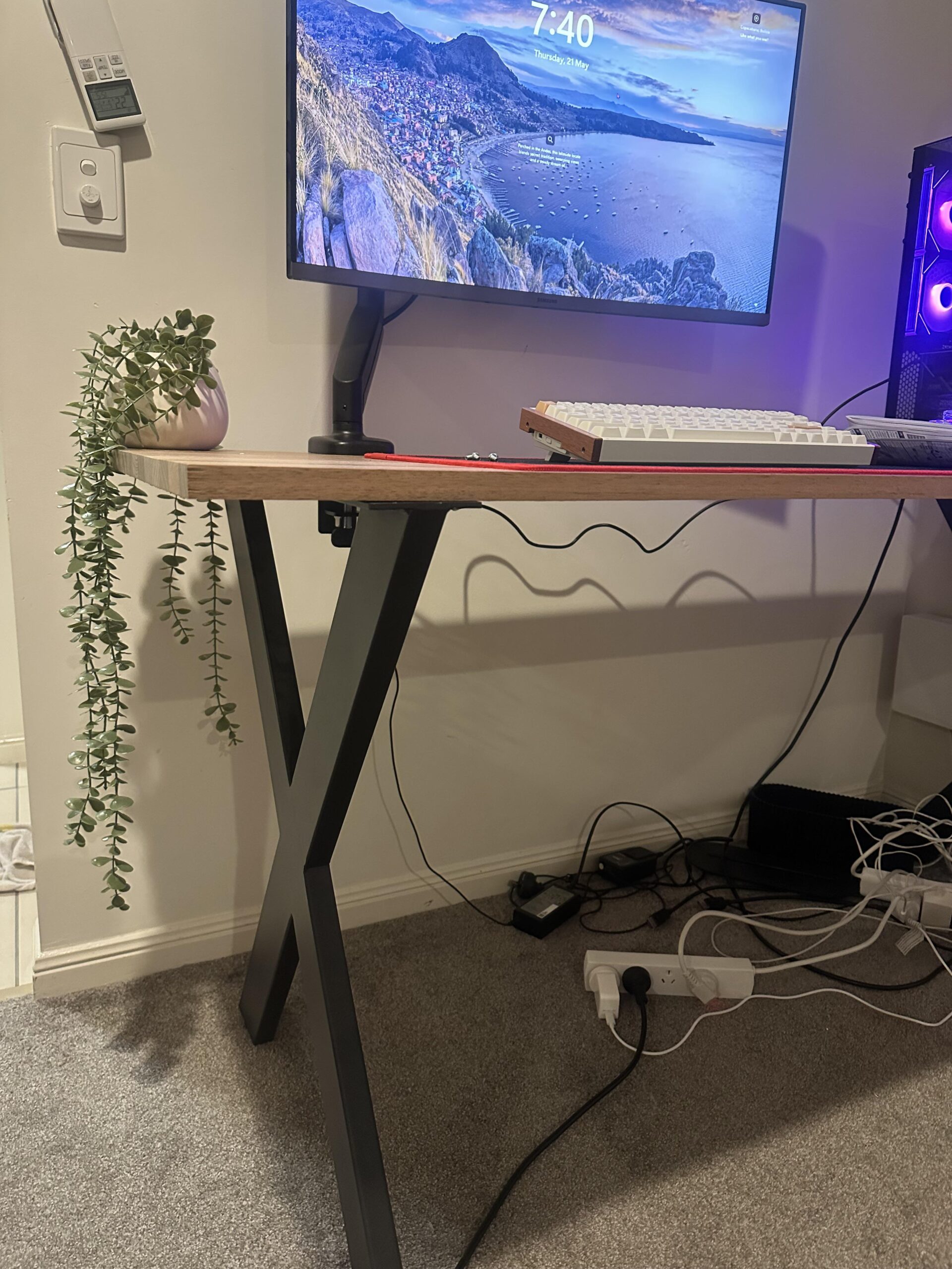 How do I stop monitor wiggle? How do I stop monitor wiggle?