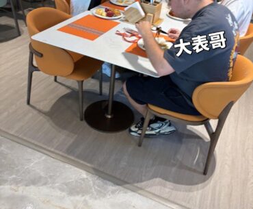 karrigan sorted out the breakfasts at Falcons.