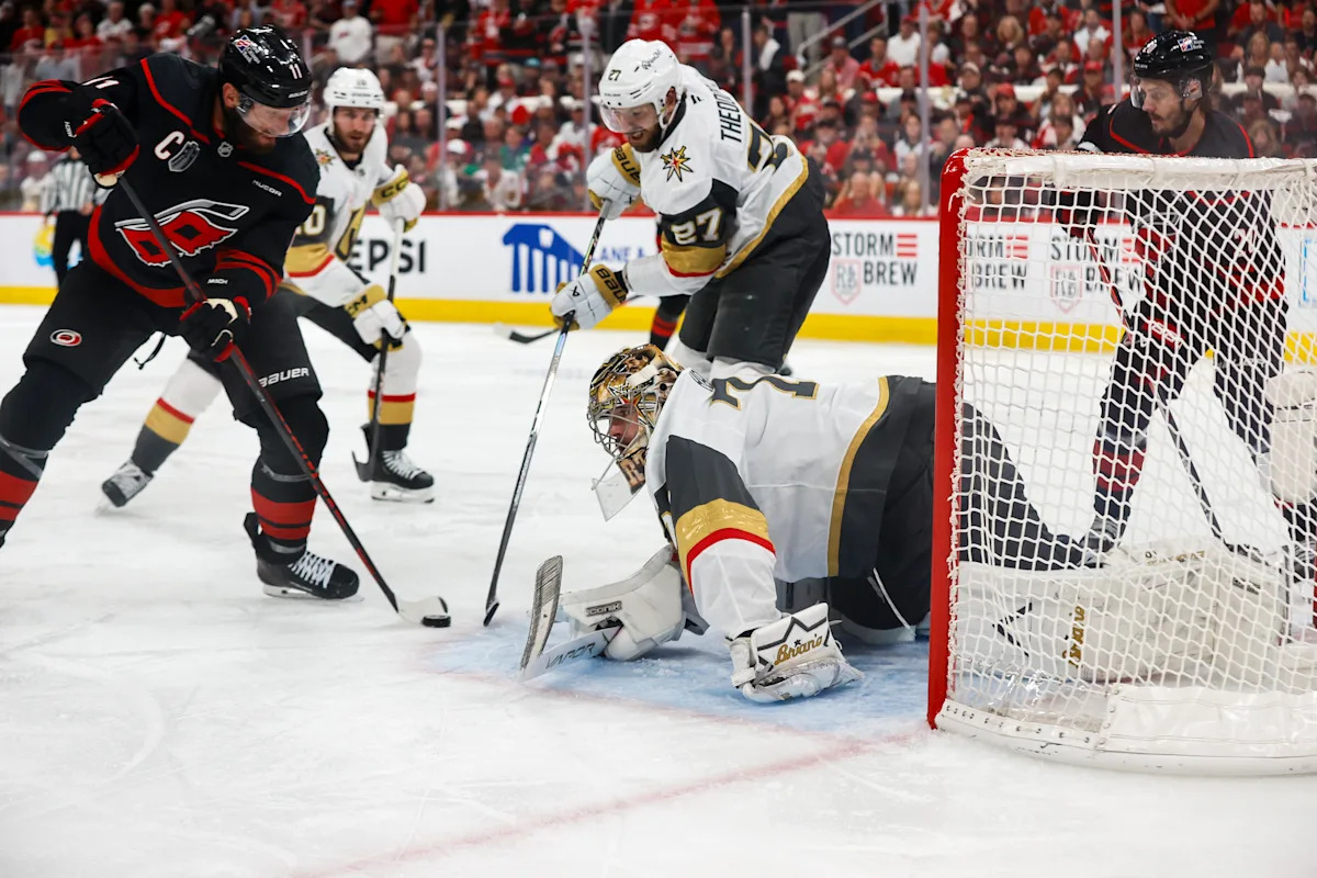 Golden Knights vs. Hurricanes score, live updates: Canes lead series 3-2 heading into Game 6 Golden Knights vs. Hurricanes score, live updates: Canes lead series 3-2 heading into Game 6