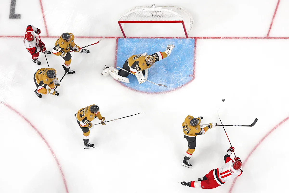 Golden Knights vs. Hurricanes score, live updates: Carolina leads Vegas 3-1 after 2 periods in Stanley Cup Final Game 5 Golden Knights vs. Hurricanes score, live updates: Carolina leads Vegas 3-1 after 2 periods in Stanley Cup Final Game 5