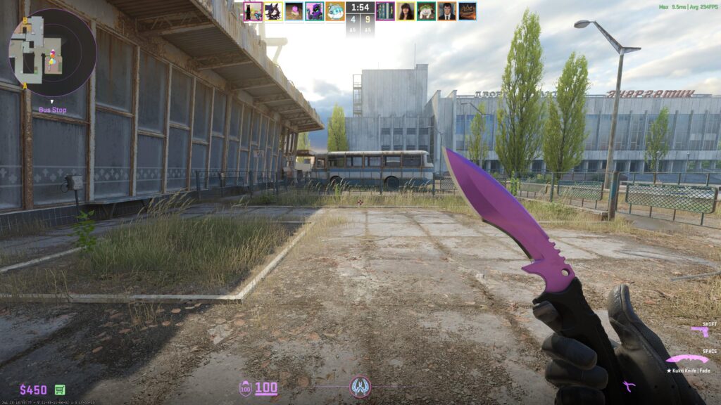 my knife glitched out mid game and turned purple