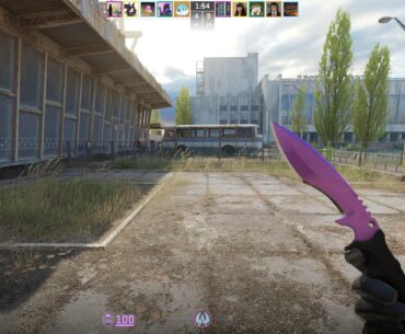 my knife glitched out mid game and turned purple