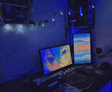 My humble dual-monitor setup where all my late night gaming happens 🎮💕