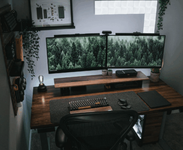 Bringing a little bit of the outdoors inside. Current desk setup mood: deep forest.