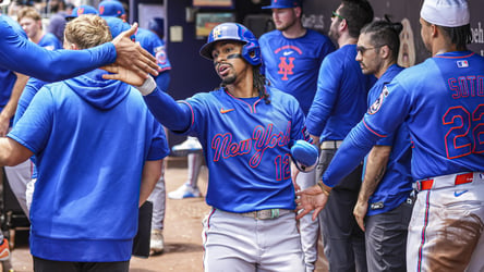 Mets score early, tack on late, hang on to snap three-game skid with 10-9 win over Braves Mets score early, tack on late, hang on to snap three-game skid with 10-9 win over Braves