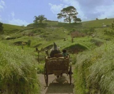 Which game captures the vibe and aesthetic of this screenshot from lotr?