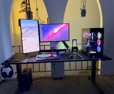 Cozy, Clean WFH/Gaming Station