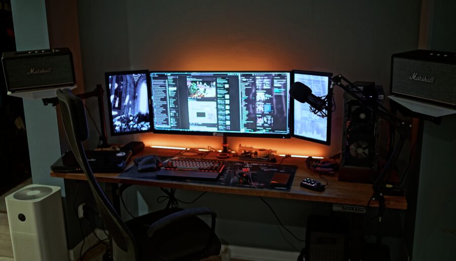 My current gaming / programming / doomscrolling setup