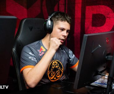 FOKUS sign podi