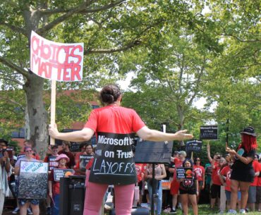 Hundreds rally at Bethesda HQ to protest Xbox layoffs, and Ars was there - Ars Technica