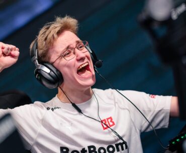 FL4MUS could've joined s1mple in BCG, but Virtus.pro asked for buyout that "didn't make sense"