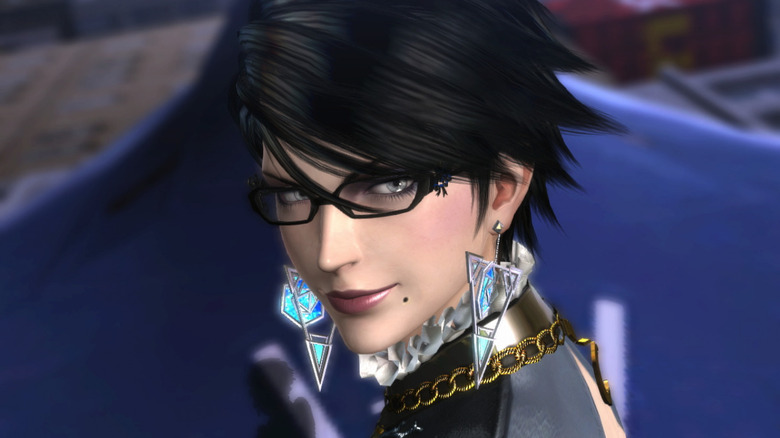 Bayonetta glances to the left smirking in 