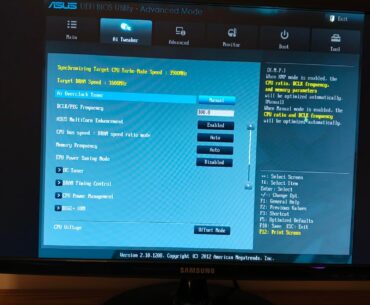 Help with overclocking my i7 3770k