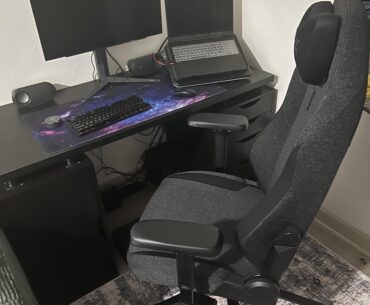 average average laptop battlestation