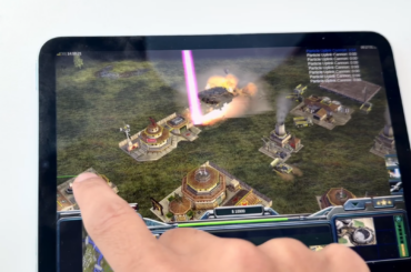 Claude Code and Fable 5 ported the 2003 PC game Command & Conquer to native iOS in "a few hours"