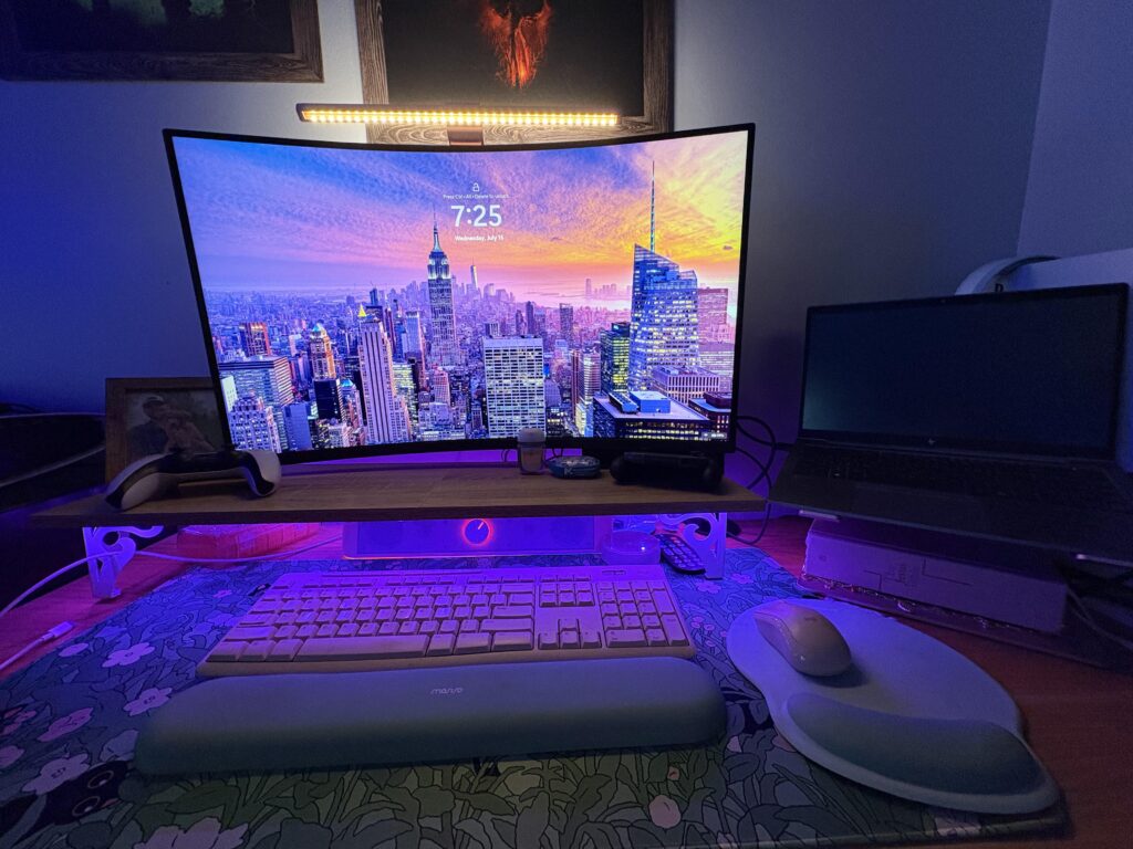 For work & play. For work & play.