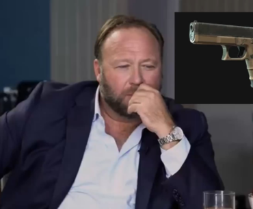 Alex Jones judges CS2 Guns MEME