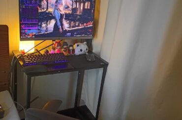 Managed to fit my station into about 2.5 feet of horizontal space.