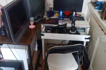 I just need my replacement dvi → hdmi adapters to arrive and I'm set