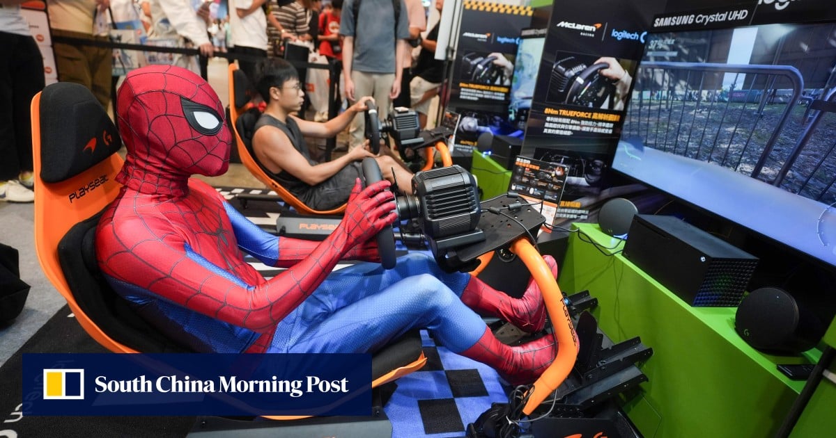 Thousands of fans throng 5-day animation, comics and games fair in Hong Kong Thousands of fans throng 5-day animation, comics and games fair in Hong Kong
