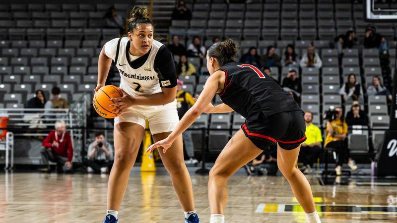 Women’s Basketball to Open Season with MAC-SBC Challenge Game at EMU Women’s Basketball to Open Season with MAC-SBC Challenge Game at EMU