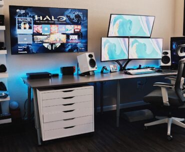 Finally feel like my home desk setup is getting close to endgame (at least for now)