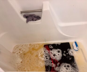 My mousepad has a rubber bottom so I’ve been wary of throwing it into the wash, decided to do it by hand…