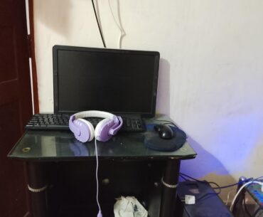 I don't know if this even counts as shitty one. Lmao. This is my current setup