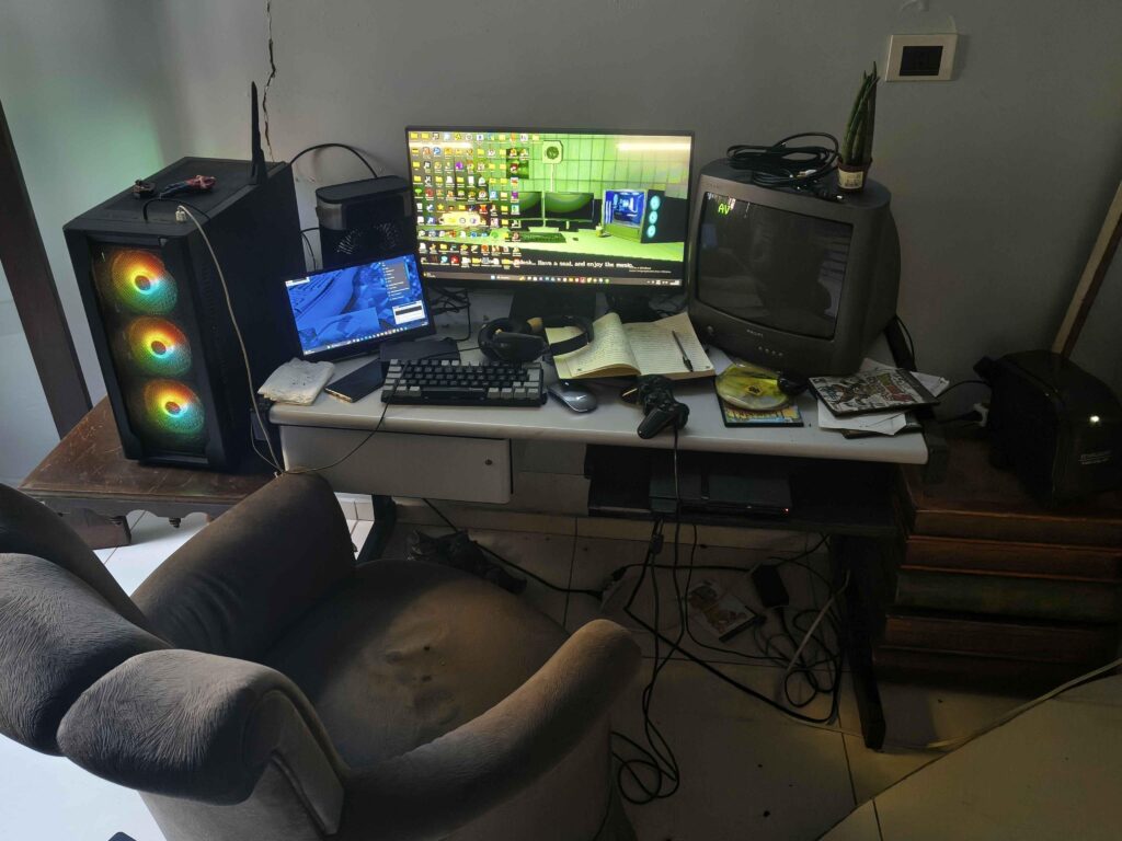 my battlestation!!!! :)