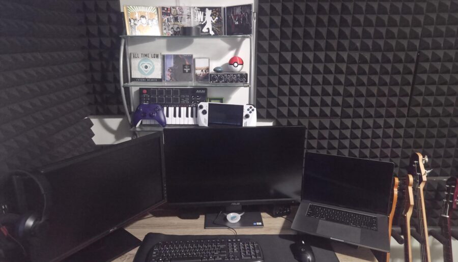 My first proper setup in many years 😭