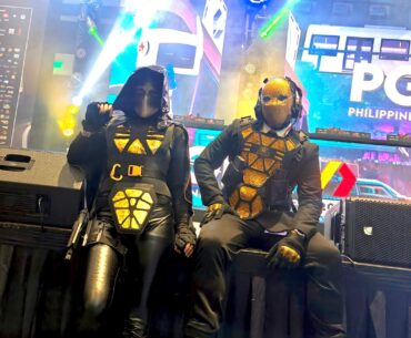 Atom and Io cosplay