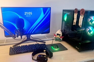 After years of gaming on a budget laptop, I finally saved up for a PC. My first battlestation. It still needs a little something to make it feel cozier, though.