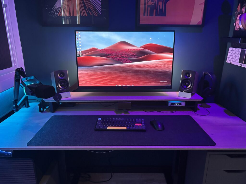 Desktop Day/Night Desktop Day/Night