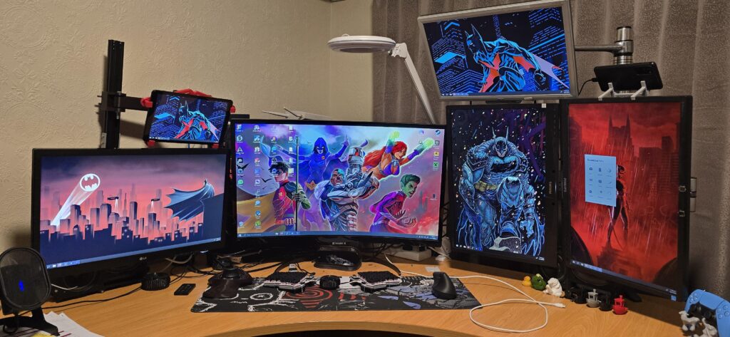 Wanting to add a 5:4 montor I have unsure on where to put