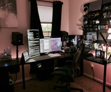 Dual 32” OLED setup