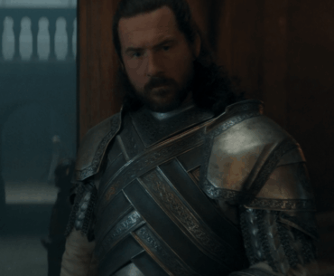 Was watching House of the Dragon and I knew I saw this guy's face somewhere 😂Barry Sloane, aka Captain Price, as a knight :D