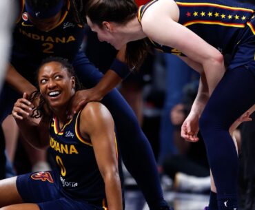 Mitchell posts 10th consecutive 20-point game in Fever's win