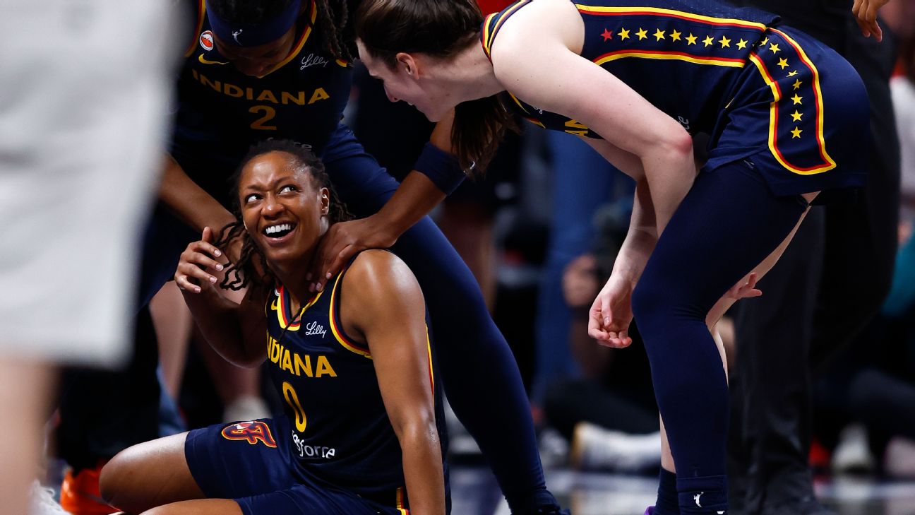 Mitchell posts 10th consecutive 20-point game in Fever’s win Mitchell posts 10th consecutive 20-point game in Fever's win