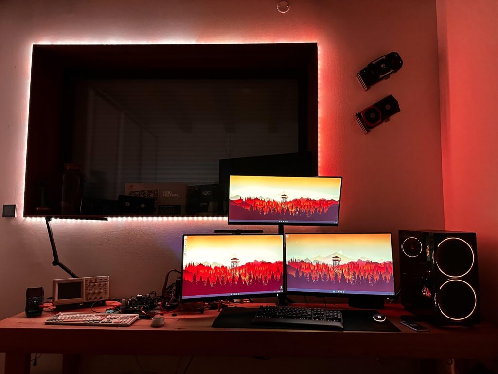 Main rig with part of GPU test rig