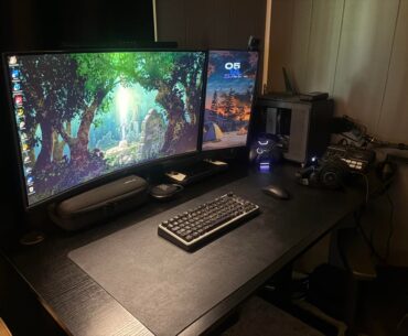 Cleaned up the desk today