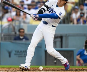Diamondbacks overcome Ohtani's 22nd homer, beat sloppy Dodgers 5-3 for 3-game sweep