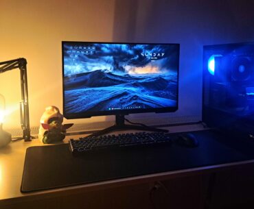 Trying to improve my new battlestation one step at a time. I think I need some plants. What else could I do to make it feel cozier?