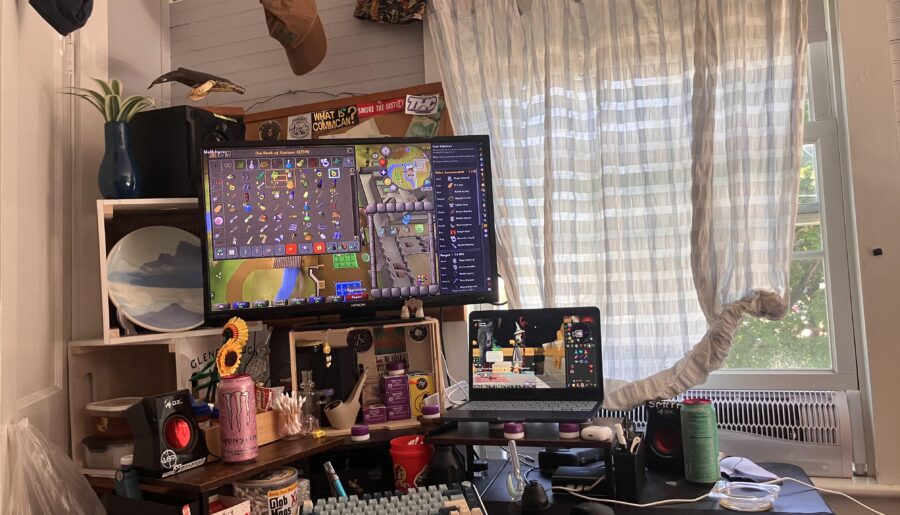Budget station built around the MacBook Neo