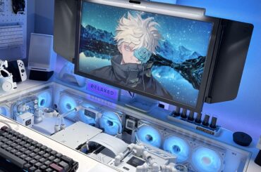 found a DIY 5090 all in one desksetup with IQUNIX EV63, battlestation worthy setup.