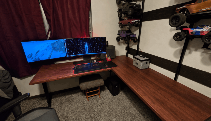 The ultrawide plus second monitor feels excessive. But new desk and rc display