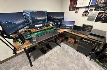 Just cleaned up my desk