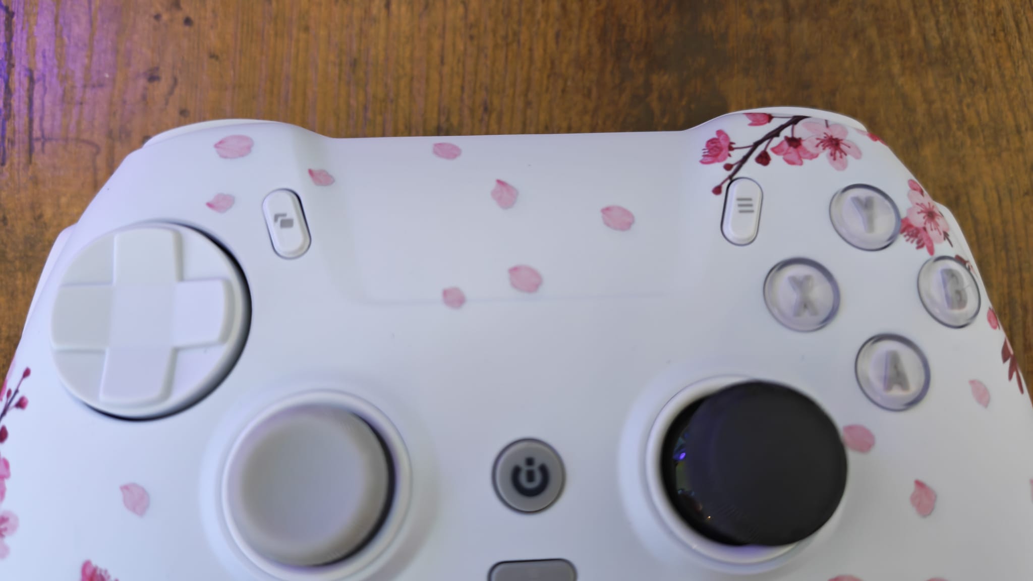 The vacant touchpad on the Scuf Envision Pro