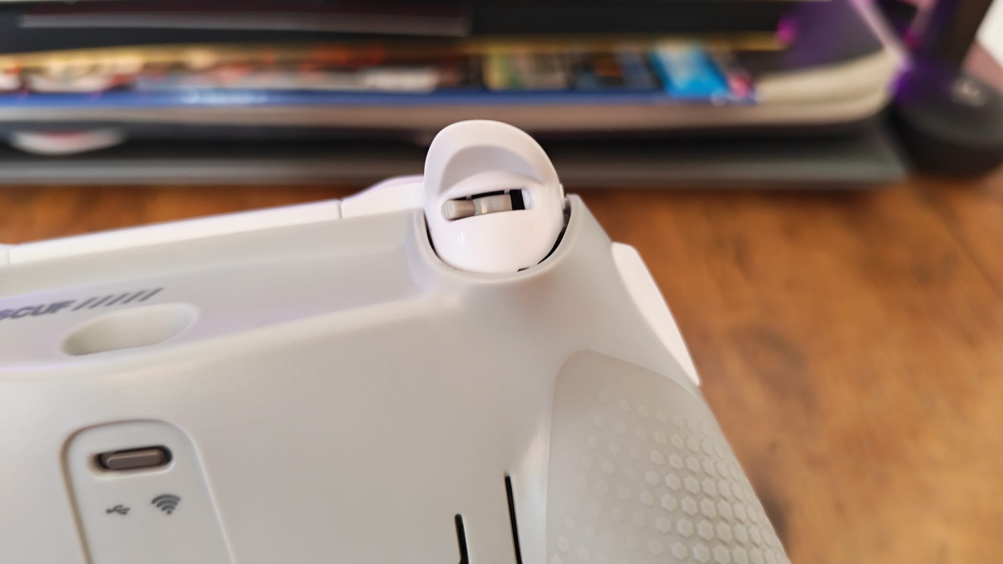 The trigger stop switches on the Scuf Envision Pro